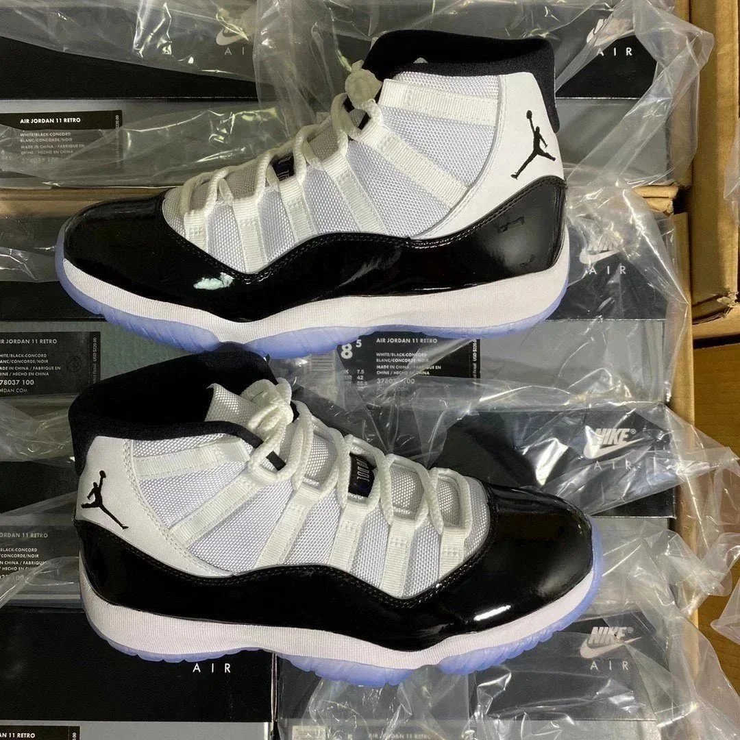 Men's Air Jordan 11 Retro 'Concord' 2000