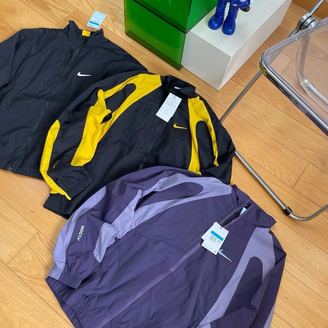 Nike Windrunner Jacket Men's Lightweight Track Jacket